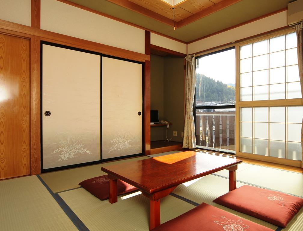 Villa Katashio Nozawaonsen Bagian luar foto