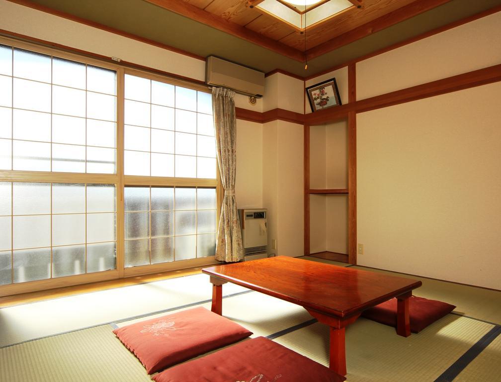 Villa Katashio Nozawaonsen Bagian luar foto