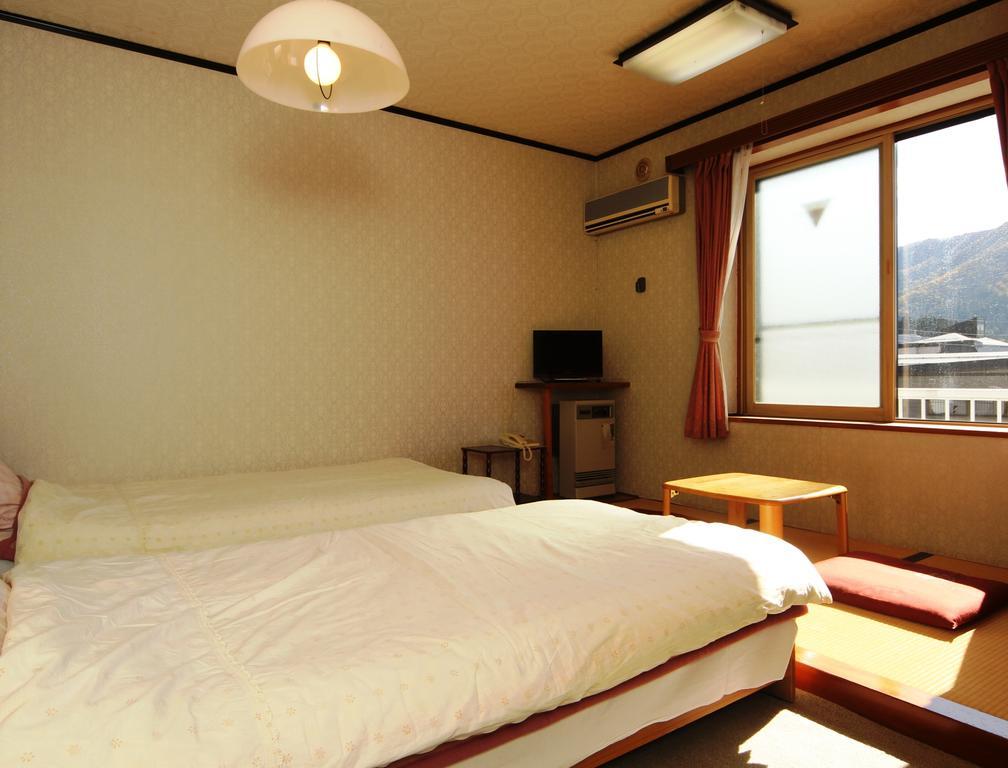 Villa Katashio Nozawaonsen Bagian luar foto