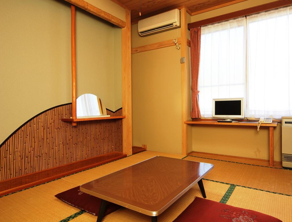 Villa Katashio Nozawaonsen Bagian luar foto